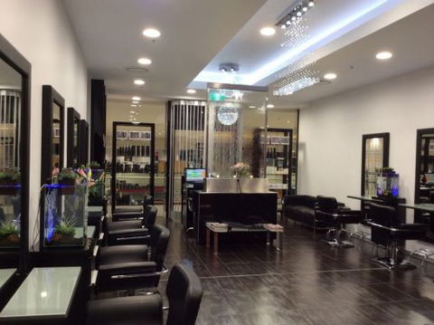Mystique Hair, Nails & Beauty - Adelaide Hairdresser 3