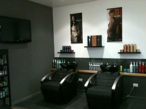 Nine Grange Hair & Beauty - Adelaide Hairdresser 5