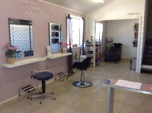Coolabunia QLD Adelaide Hairdresser
