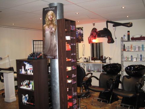Zohreh Hair And Beauty - Adelaide Hairdresser 1