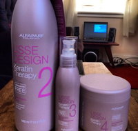 Freelance mobile hairdresser Nat Echazar