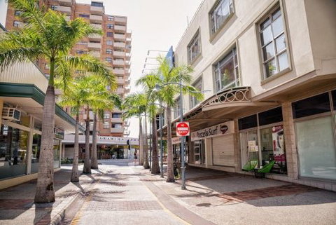 Hair La Natural Surfers Paradise - Adelaide Hairdresser 3